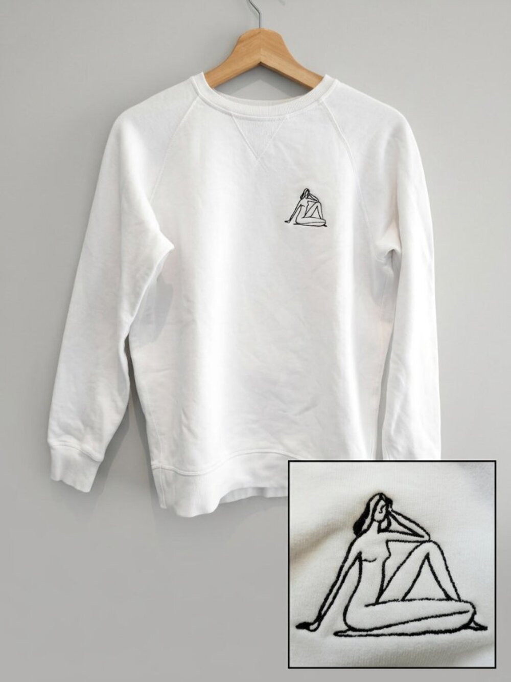 KOTN Women's Crew Neck Sweatshirt with Feminine Art Detail White Size S
